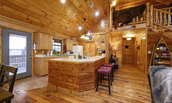 Broken Bow Cabina | Leave It Behind 3 Bedroom Cabin by RedAwning