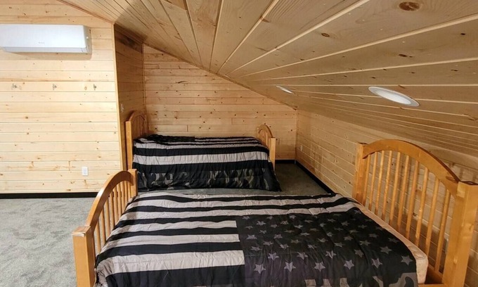 McLeod Cabina | Legacy Lodge! Beautiful cabin!