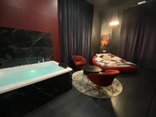 Macon Apartamento | Legend Majestic Superbe Love Room - Jacuzzi - Champagne - Romantisme - parking privé GRATUIT