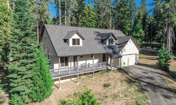 Sierra Cedars Cabina | Leisure Landing – Unwind in the Pines