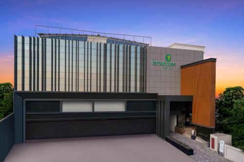 Motihari Hotel | Lemon Tree Hotel, Motihari