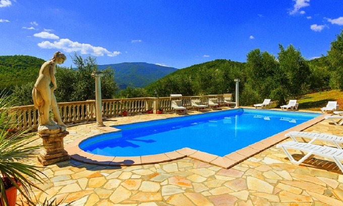 Caprese Michelangelo Apartamento | Apartamento Leonardo con vistas a la cuna y el castillo de Miguel Ángel en Toscana