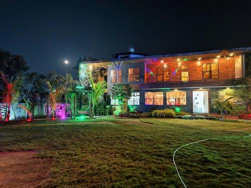 Mhow Casa | Leopard Farmhouse