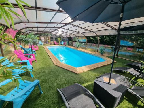Saumur Apartamento | Les Chalets de SAUMUR, Piscine & Parc boisé, 100m du CadreNoir
