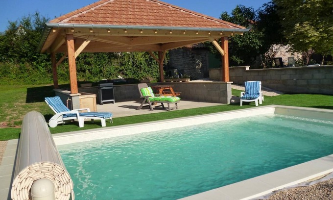 Lugny Casa | Les Charmes - Lugny - Gîte