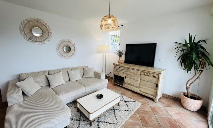 Mas-Saintes-Puelles Apartamento | Les cigales - souplex cosy et calme