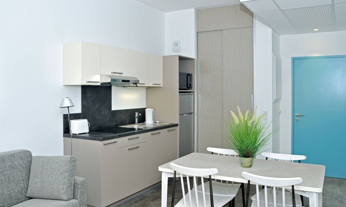 Jonzac Apartamento | Les Coteaux de Jonzac by Interhome