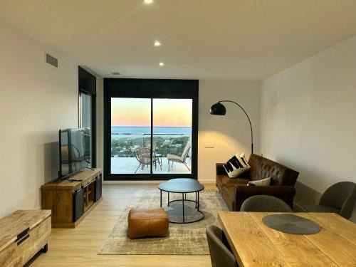 Castellet i la Gornal Villa | Les Flors de Cunit Villa Edelweiss