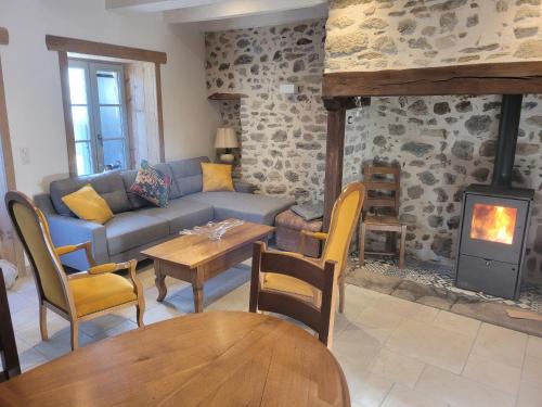 Messeix Casa | Les Forsythias