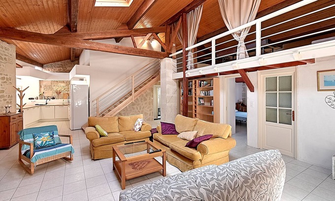 Chenac-Saint-Seurin-d'Uzet Casa | Les Vents de Gironde - Maison en pierre, piscine