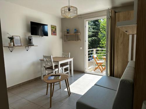 Les Bormettes Apartamento | Les locations Cinaureva « Le petit nid de l'Argentière »