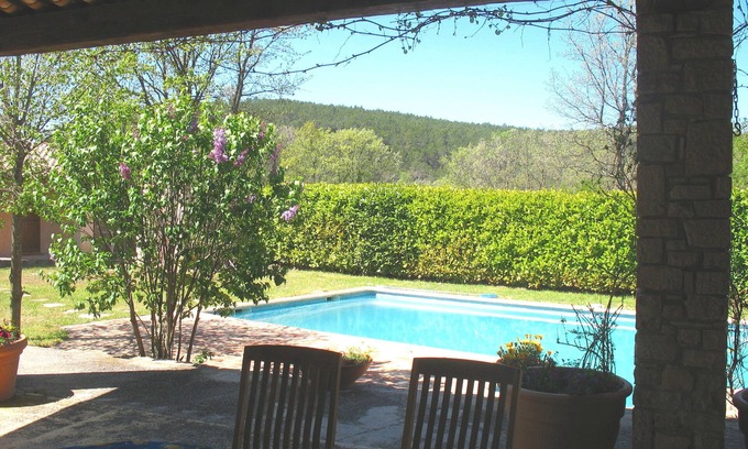 Entrecasteaux Otro | Les Moulieres - Provenzal Casa rural con piscina privada y casa de invitados