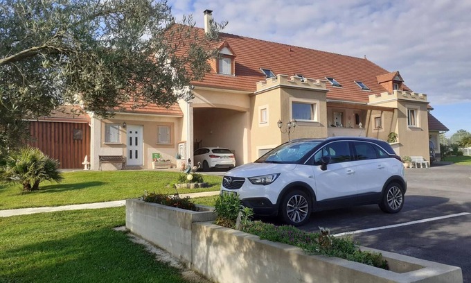 Lespourcy Casa | LES Nuages Fleuris - EST