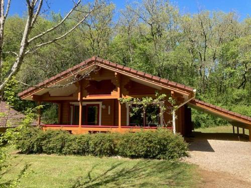 Mauroux Chalet De Esquí | LES REFUGES DU LOT Kouki's Lodge