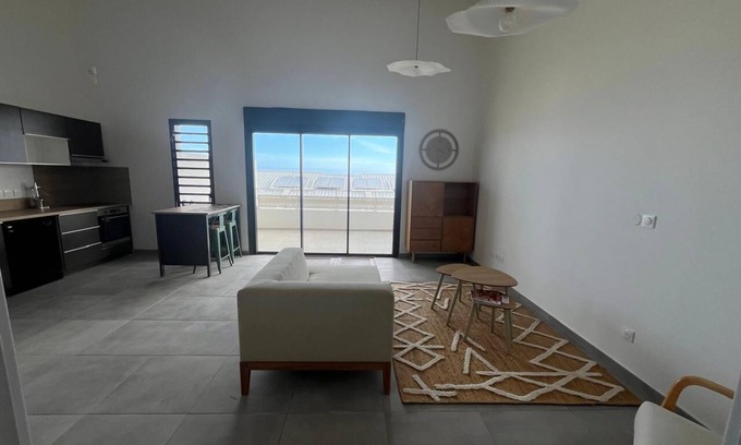 La Saline Les Bains Apartamento | Less than 5 mins from the Lagoon - Top floor apartment in a quiet residence