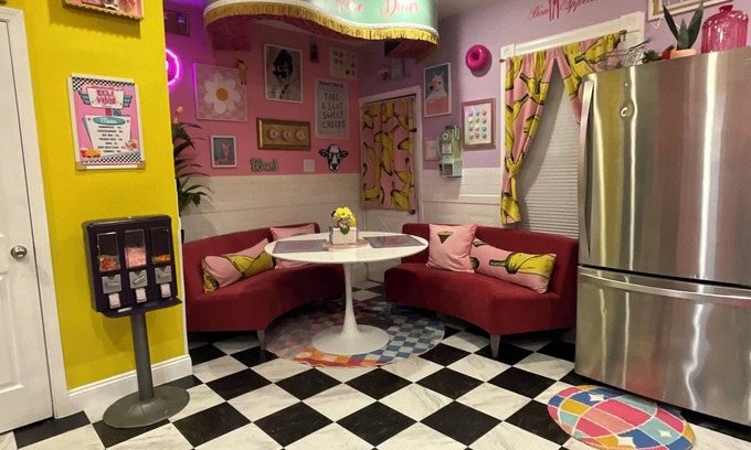 Roselawn Finance Casa | Life Size Doll House 4 bedroom 2.5 bathroom