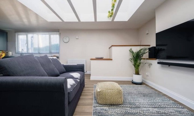 Bishops Waltham Apartamento | Light and spacious loft apartment in town centre