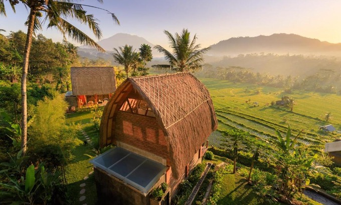 Sidemen Casa | Like living in a romantic Balinese painting