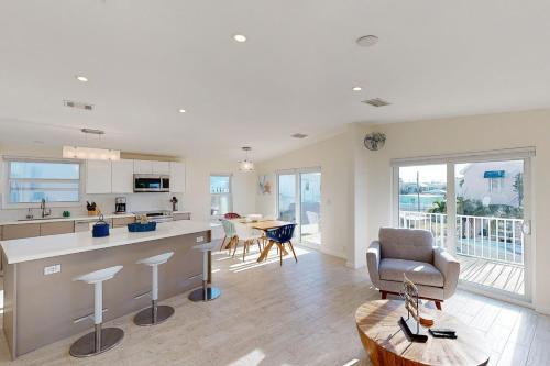 Marathon Casa | Lime in the Coconut