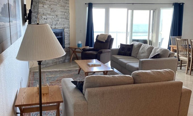 Logsden Apartamento | Lincoln City Beachfront Charm at the Sandpiper 308