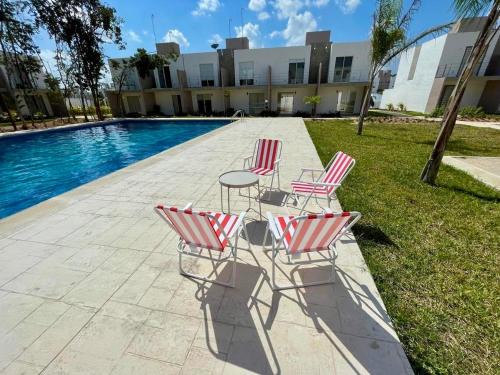 Puerto Juarez Villa | Linda casa frente a alberca en Playa del Carmen