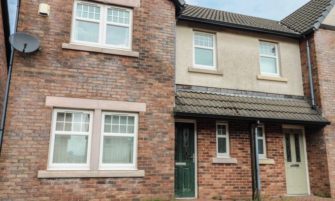 Frizington Cabaña | LINGLA HOUSE, family friendly, country holiday cottage in Frizington