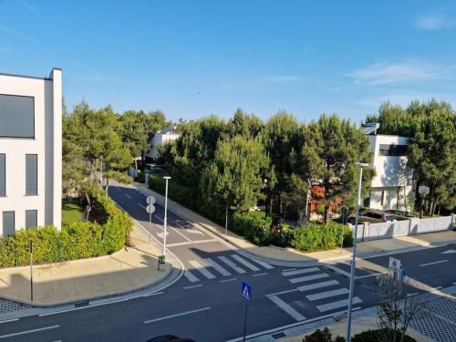 Qerek Apartamento | Lisa's apartment- a place to be!