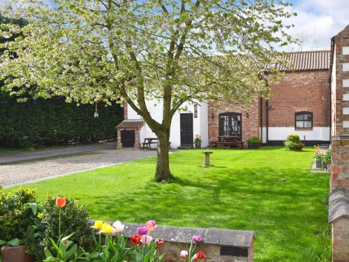 York Casa | Little Barn - 16438