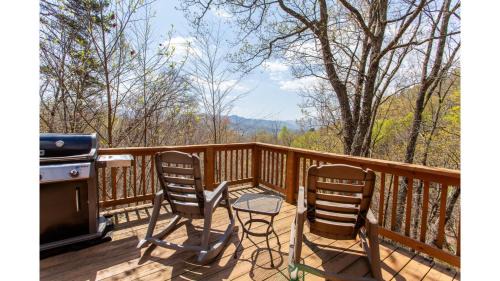 Bryson City Casa | Little Goldies