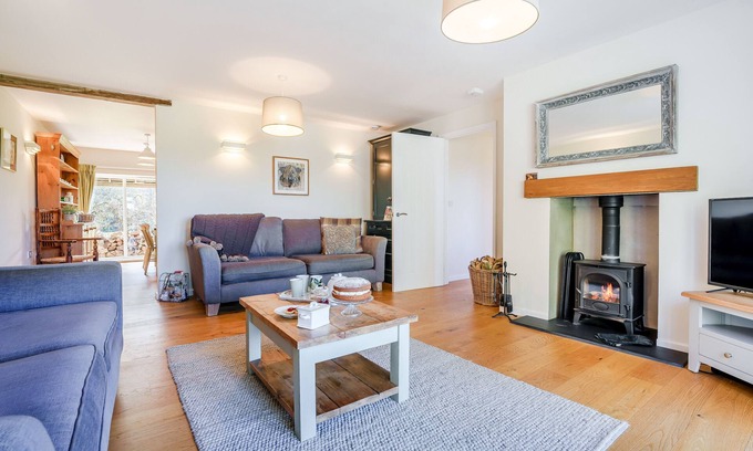 Robertsbridge Casa | Little Orchard - Tres Habitaciones Casa, Capacidad 6