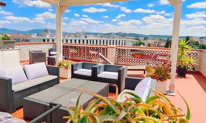 Santa Maria Novella Apartamento | Ático panorámico de lujo con gran terraza y vistas a todo el centro histórico.