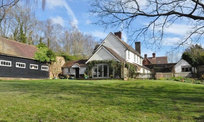 Wadhurst Otro | Little Tidebrook Farm