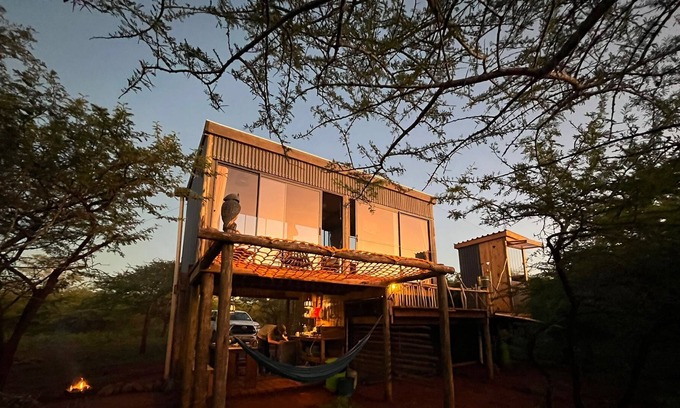 Hluhluwe Cabaña | Live amongst giraffes in a treetop cabin