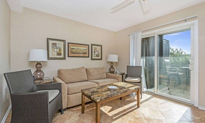 Napeague Apartamento | Live Comfortably in a Balcony 1 Bedroom Apt