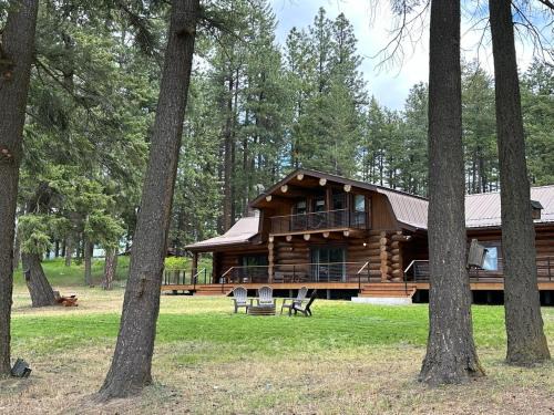 Boundary County Casa | Living Well Lodge with Panoramic Views