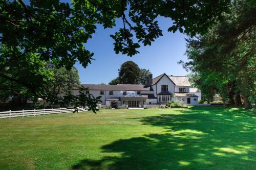 Pontypridd Casa | Llechwen Hall