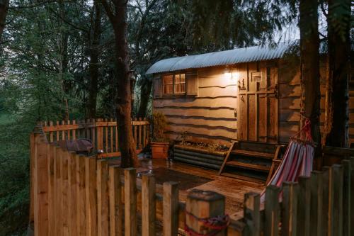 Newcastle-on-Clun Otro | Llethrau Forest & Nature Retreats