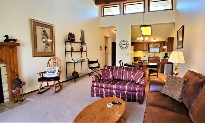 Eureka Springs Condominio | LOCATED ON THE ISLAND!