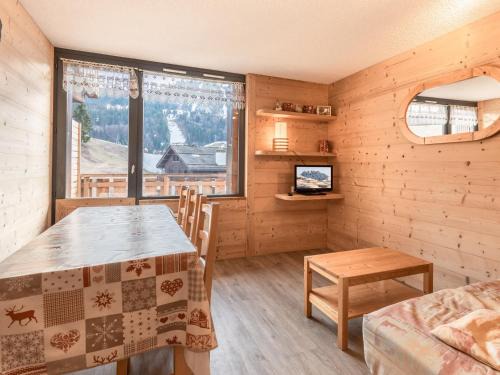 La Clusaz Apartamento | Location idéale à La Clusaz : 6 pers, entre village et pistes, garage, ascenseur, wifi - FR-1-304-18