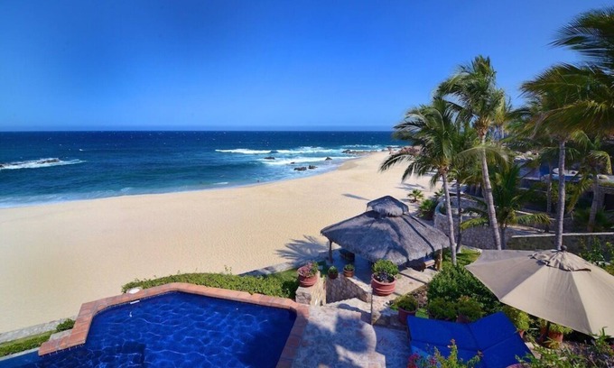 Rancho Cerro Colorado Casa | UBICACIÓN! UBICACIÓN! UBICACIÓN! Villa frente al mar