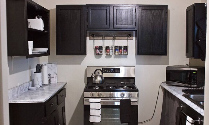 Elizabeth Park Valley Casa | Ubicación y confort! A solo 3 minutos del centro de Akron