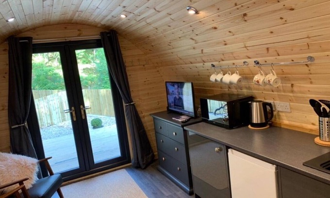 East Lewiston Chalet De Esquí | Loch Ness Woodland Pods - Fully Equipped Glamping pod
