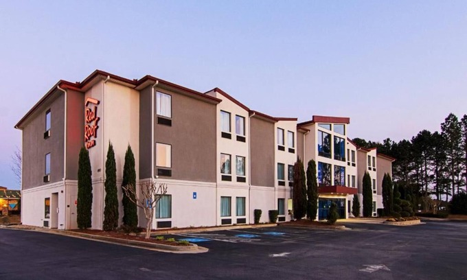 Locust Grove Hotel | Locust Grove Haven: FREE Parking, Pets Allowed! Near Clayton State University!