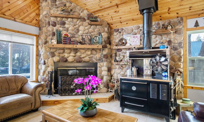 Holcombe Casa | Logia Getaway Grande Casa Lago Holcombe Retreat & Centro de Eventos Casa