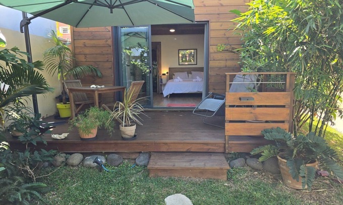 Les Avirons Casa | Lodge Kailua with jacuzzi in the heart of the city