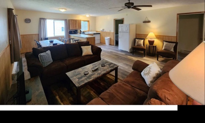 Au Train Apartamento | Amplia Lodge 4 dormitorios en el Lago Superior
