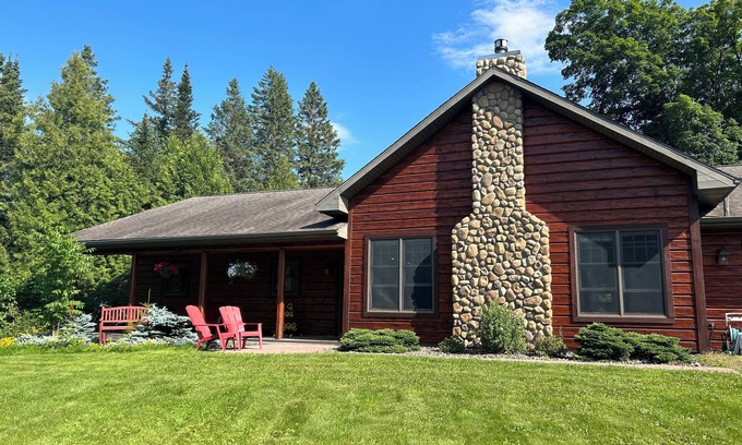 Amnicon Casa | Lodge-Style Northwoods Home Permit: TBES-BBSMJP