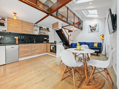 Le Pre-Saint-Gervais Apartamento | Loft Duplex à 2 min de Paris - Parking gratuit