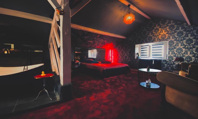 Saint-Vincent-de-Paul Cama Y Desayuno | Loft Love-Room