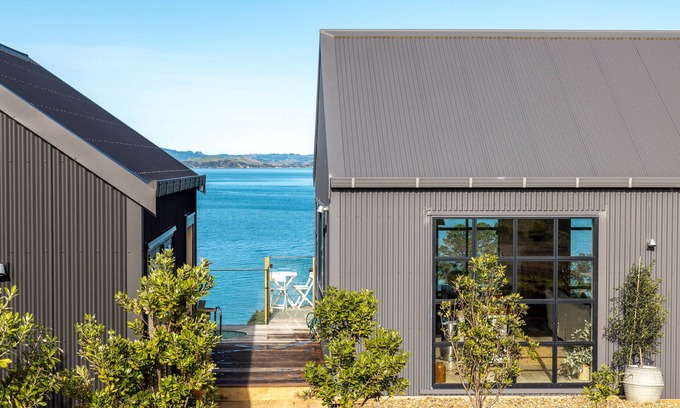 Waiheke Island Casa | Loft & Workroom, Woodside Bay | Be My Guest